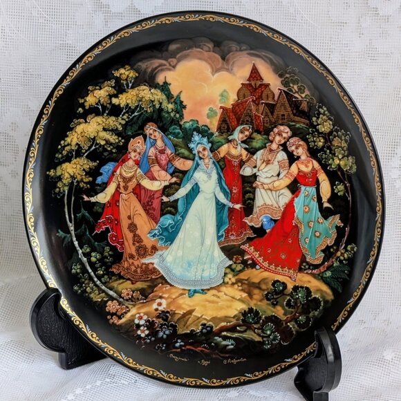 Russian Kholui Bradford Exchange Legend Of Snow Maiden's Plate Dance of Friends - Picture 1 of 15